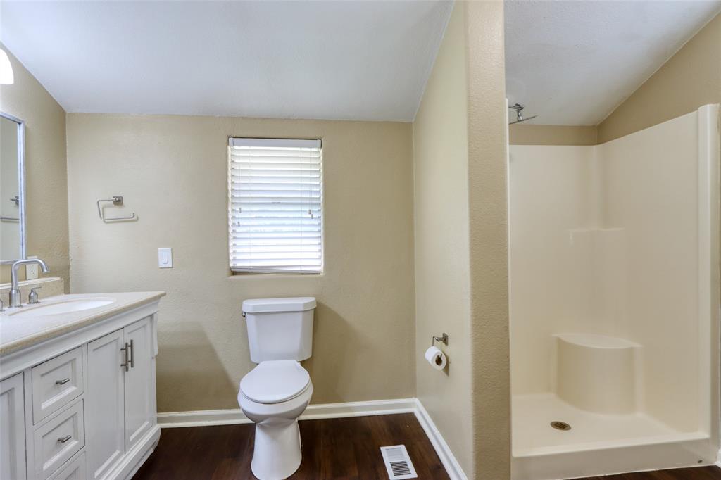 516 South Church Street Pilot Point, TX 76258 - Photo 14 of 36