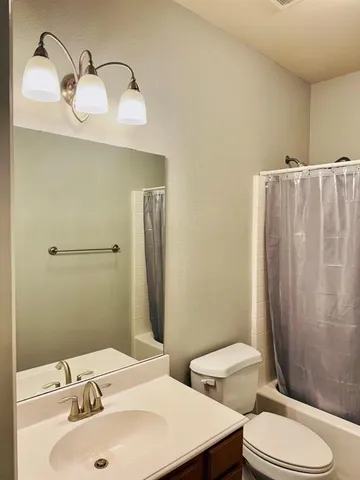 $2,395 | 3829 Marcillia Circle, Irving, TX 75038