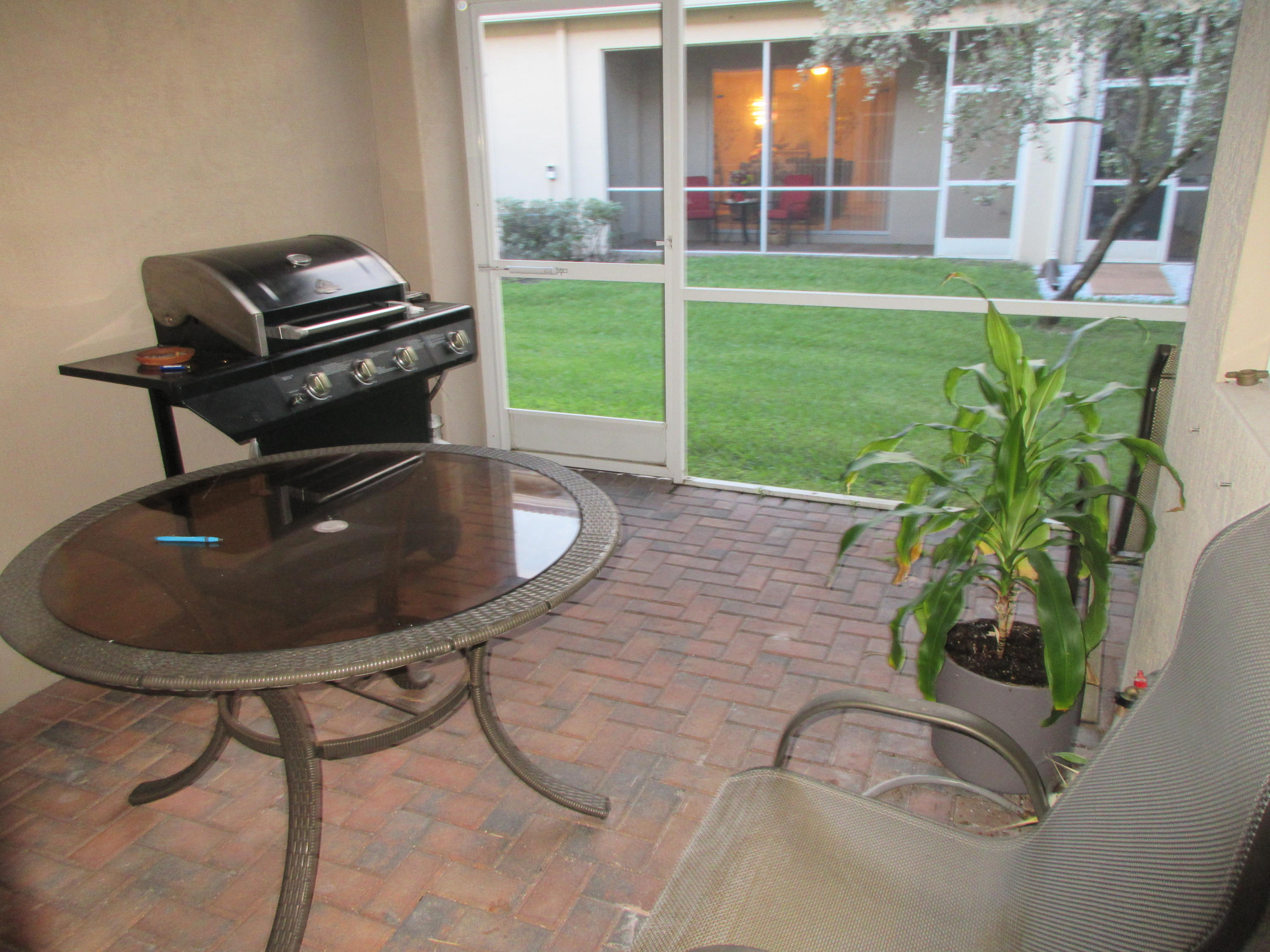 2056 Oakhurst Way Riviera Beach, FL 33404 - Photo 6 of 8 IMG_0698