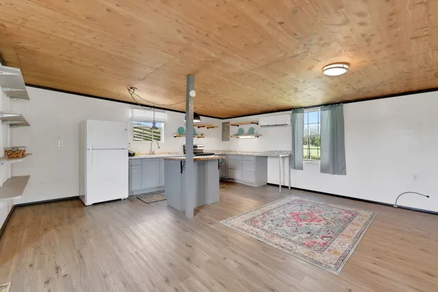 $550,000 | 701 South Southwind Trail, Cleveland, TX 77328