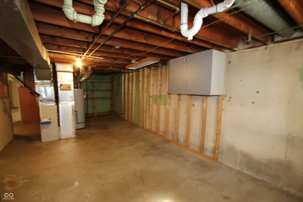 $230,000 | 514 Memorial Drive, Beech Grove, IN 46107