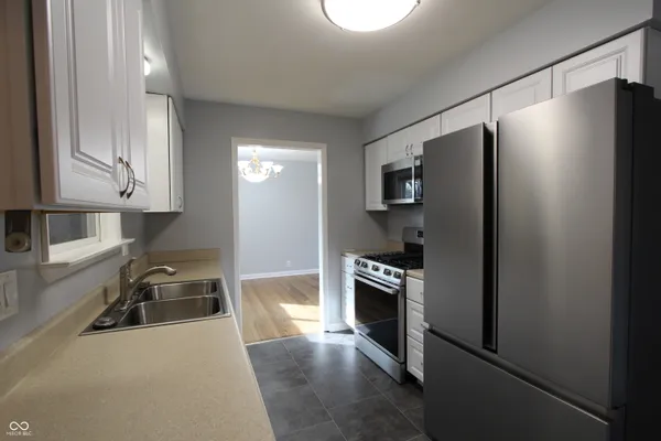 $230,000 | 514 Memorial Drive, Beech Grove, IN 46107