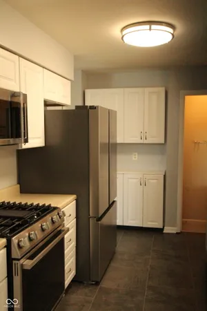 $230,000 | 514 Memorial Drive, Beech Grove, IN 46107