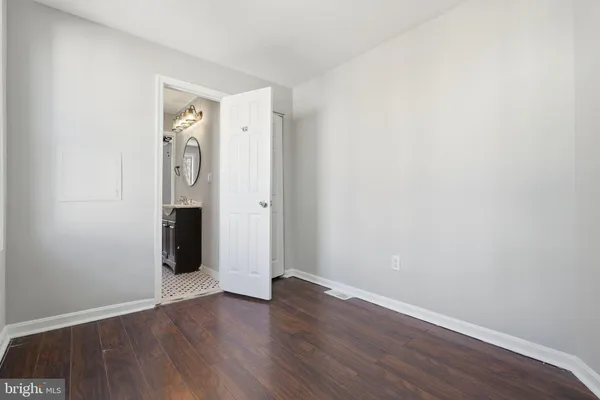 $1,900 | 212 North Streeper Street, Baltimore, MD 21224