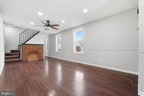 $1,900 | 212 North Streeper Street, Baltimore, MD 21224