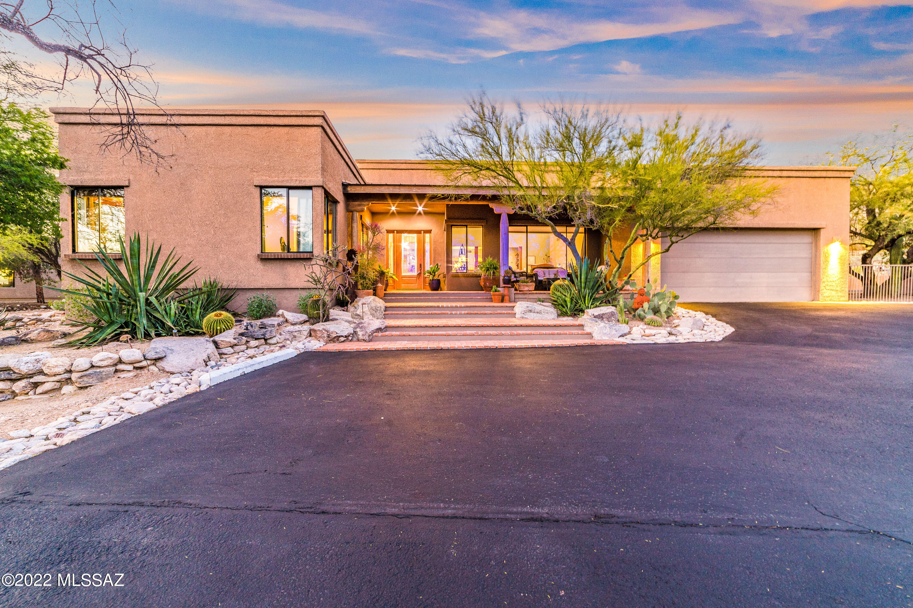 5635 East Shadow Ridge Drive Tucson, AZ 85750 - Photo 3 of 40