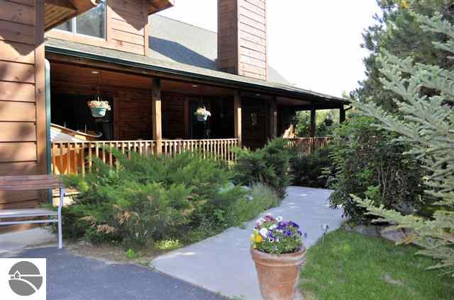 7878 Bennett Road Williamsburg, MI 49690 - Photo 2 of 32 1740056-1.JPG