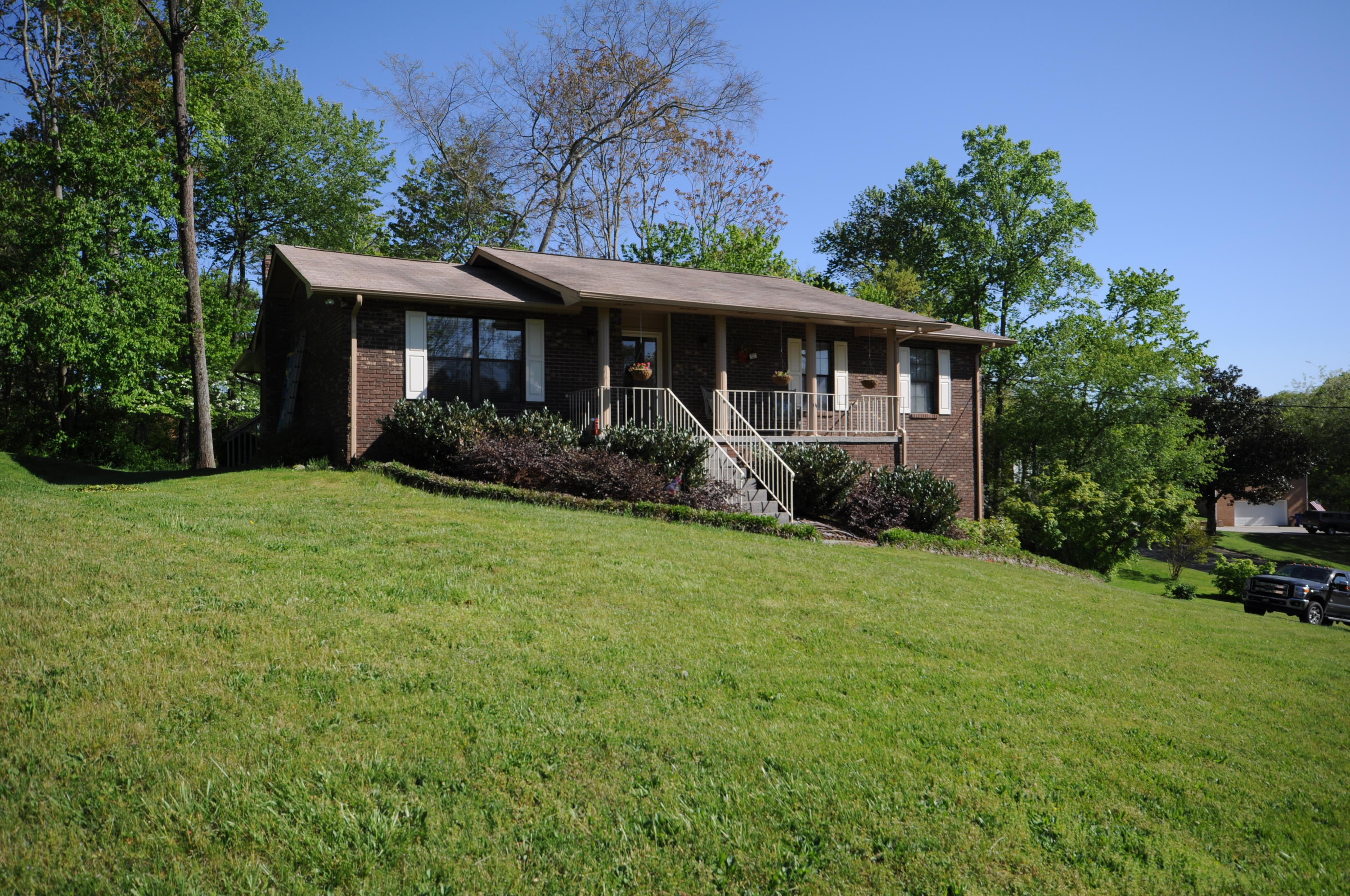 8236 Cricket Road Powell, TN 37849 - Photo 1 of 17 Cricket Front