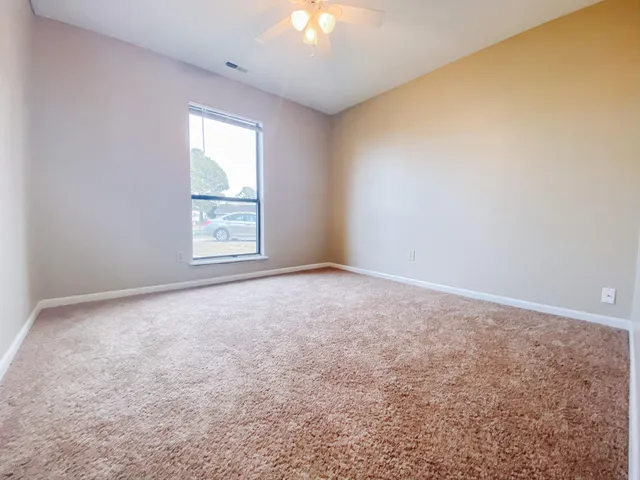 $1,000 | 210 Yaupon Drive, Jacksonville, NC 28546