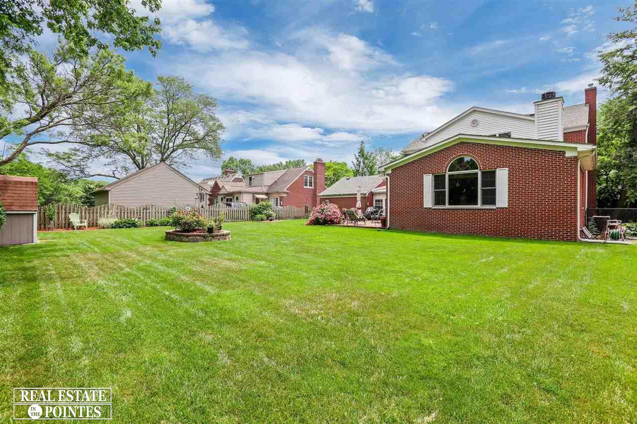 1500 North Renaud Road Grosse Pointe Woods, MI 48236 - Photo 31 of 36
