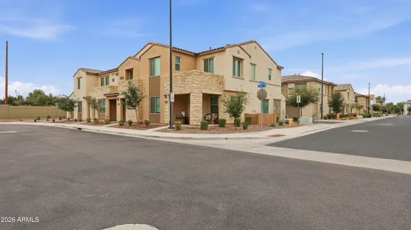 $399,900 | 779 East Doral Avenue, Unit 102, Gilbert, AZ 85297