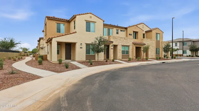 $405,000 | 779 East Doral Avenue, Unit 102, Gilbert, AZ 85297