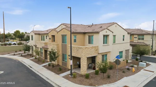 $399,900 | 779 East Doral Avenue, Unit 102, Gilbert, AZ 85297