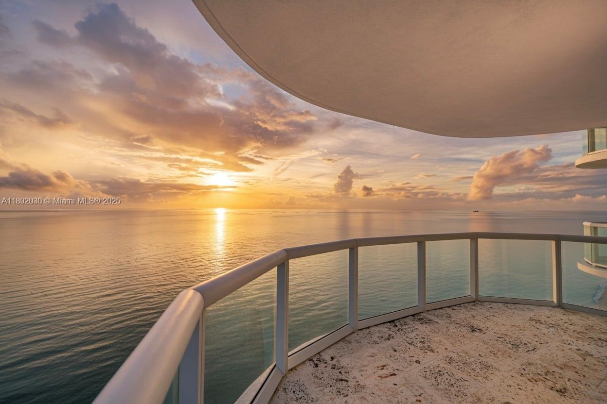 6365 Collins Avenue, Unit 2901 Miami Beach, FL 33141 - Photo 28 of 44