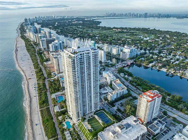 $2,999,999 | 6365 Collins Avenue, Unit 2901, Miami Beach, FL 33141