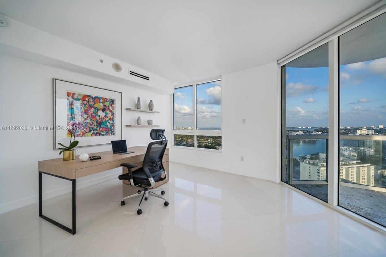 6365 Collins Avenue, Unit 2901 Miami Beach, FL 33141 - Photo 9 of 44