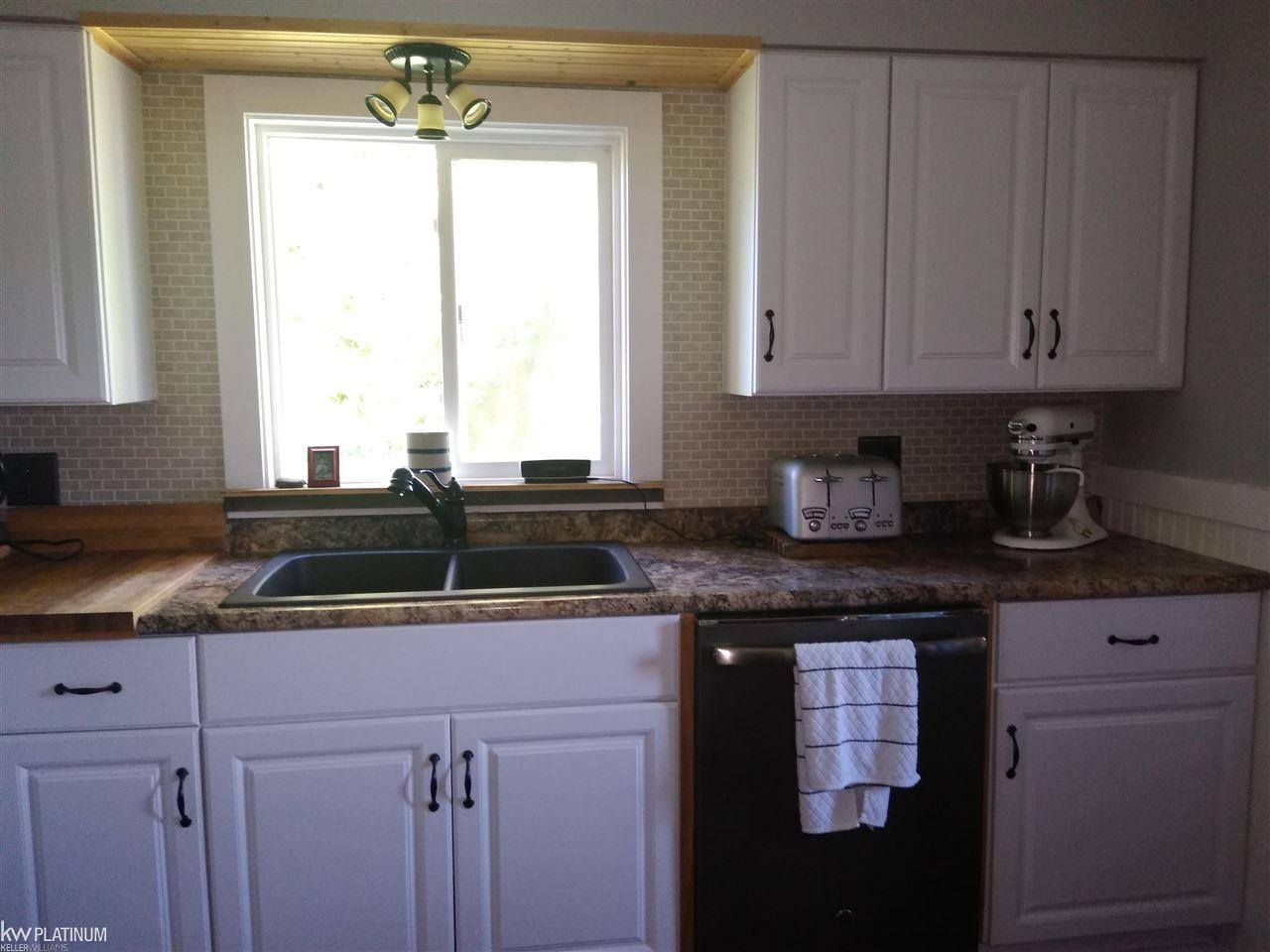 9703 Bryce Road Avoca, MI 48006 - Photo 22 of 54 31386307-21.JPG