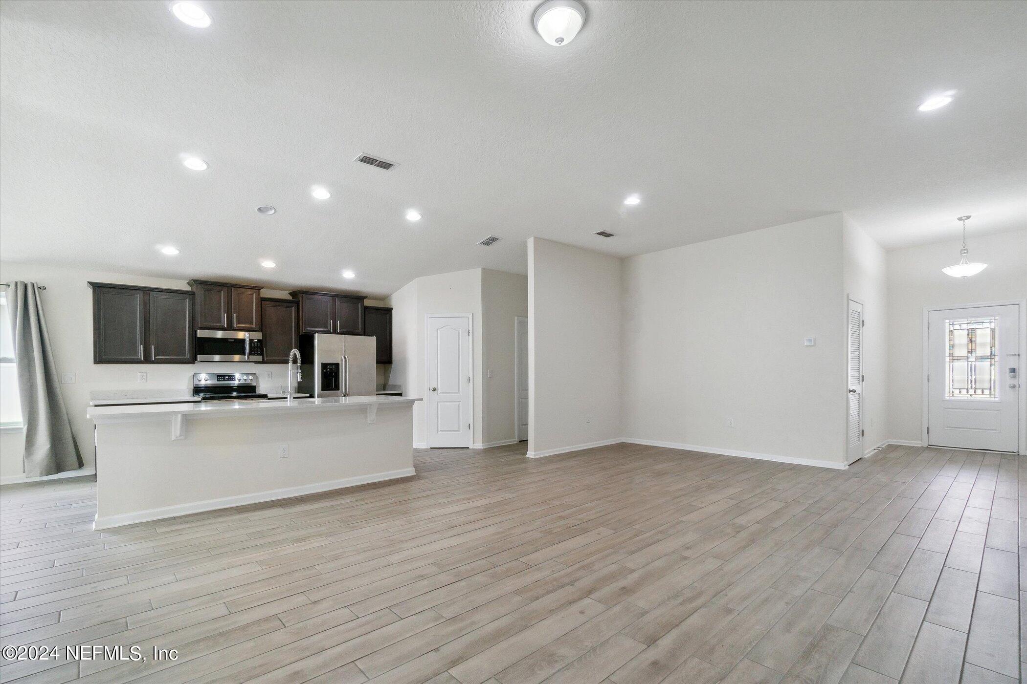 8046 Arctic Fox Road Jacksonville, FL 32222 - Photo 8 of 35 10-8046-Arctic-Fox-Rd-Jacksonville-FL-32