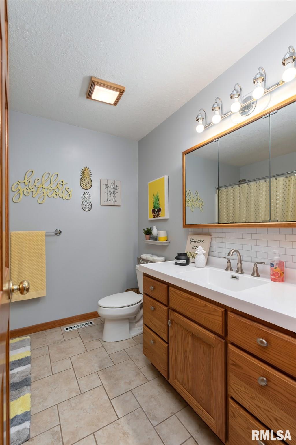 25787 Angel Ferry Road Geneseo, IL 61254 - Photo 16 of 38 Gallery Image 16