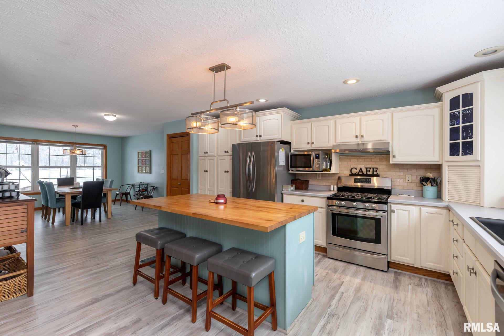 25787 Angel Ferry Road Geneseo, IL 61254 - Photo 7 of 38 Gallery Image 7