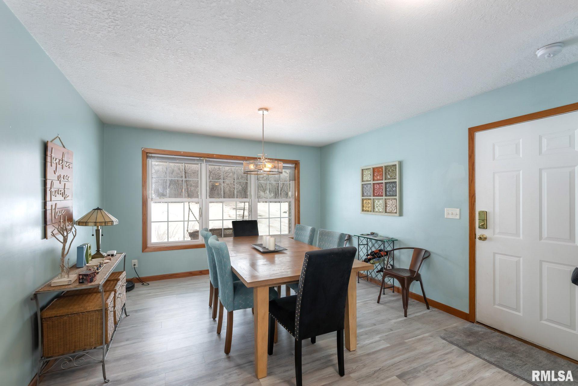 25787 Angel Ferry Road Geneseo, IL 61254 - Photo 9 of 38 Gallery Image 9