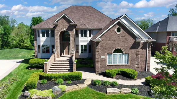 $859,900 | 55733 Whitney Drive, Utica, MI 48315