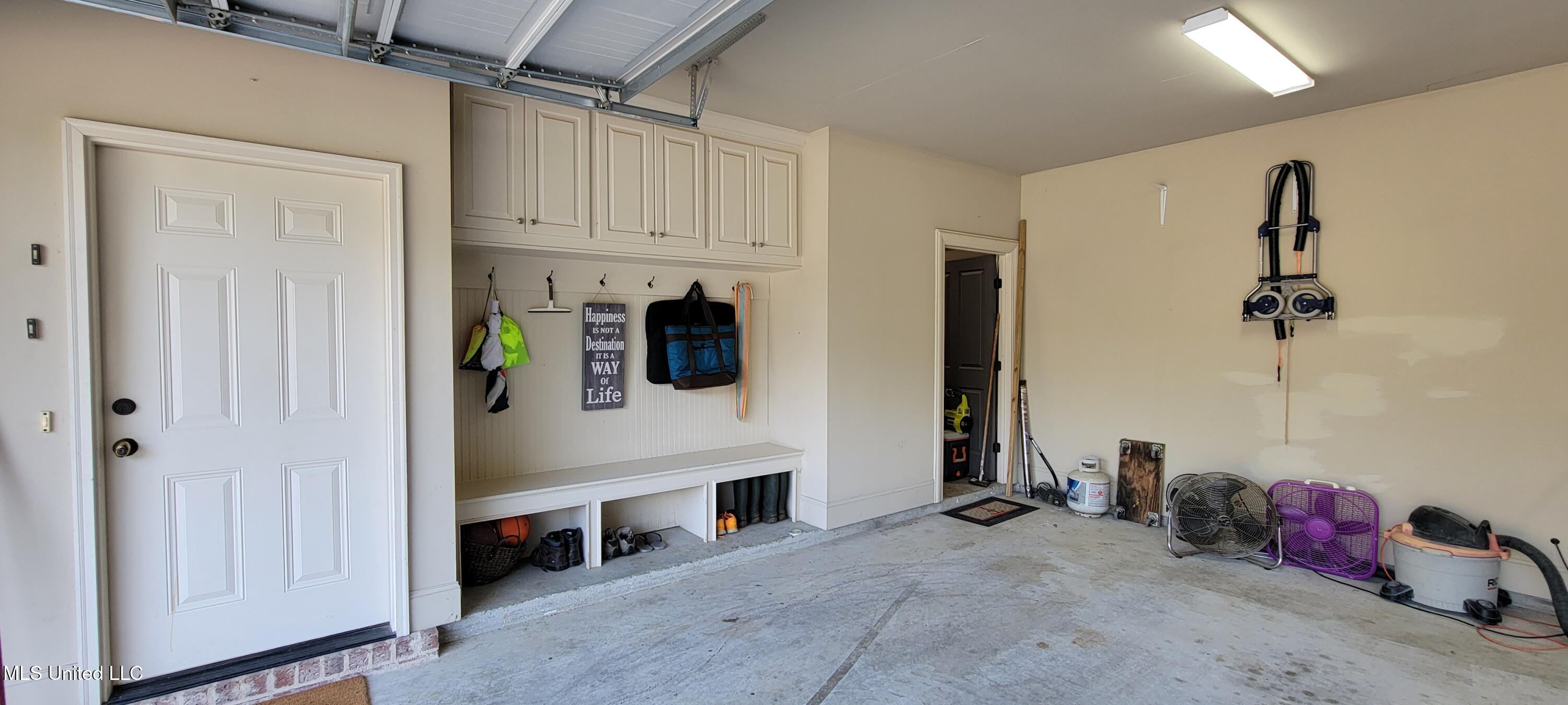 133 Sycamore Ridge Madison, MS 39110 - Photo 40 of 45 20250426_162911