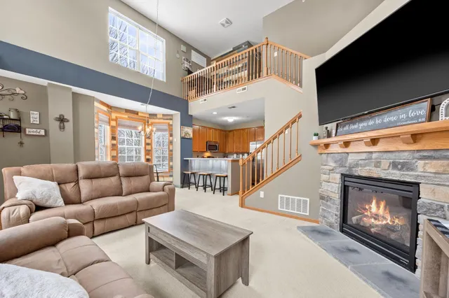 $299,900 | 1249 Majestic Avenue, Unit 316, Maplewood, MN 55109