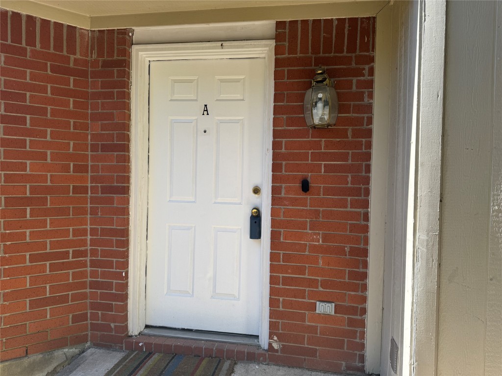 12309 Turtle Rock Road, Unit A Austin, TX 78729 - Photo 14 of 14 a view of door