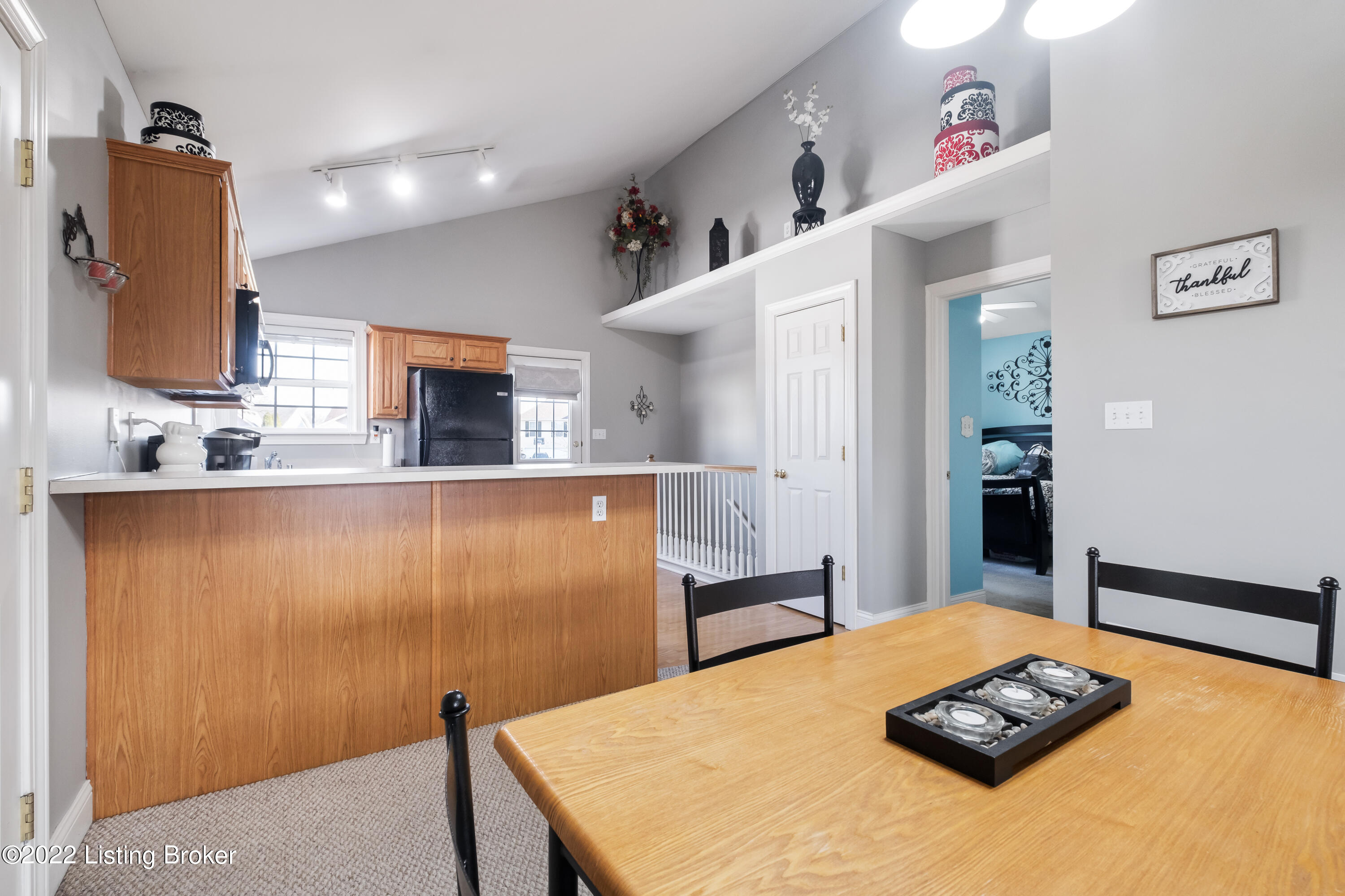 7913 Westbrook Road Louisville, KY 40258 - Photo 6 of 29 Dining Area