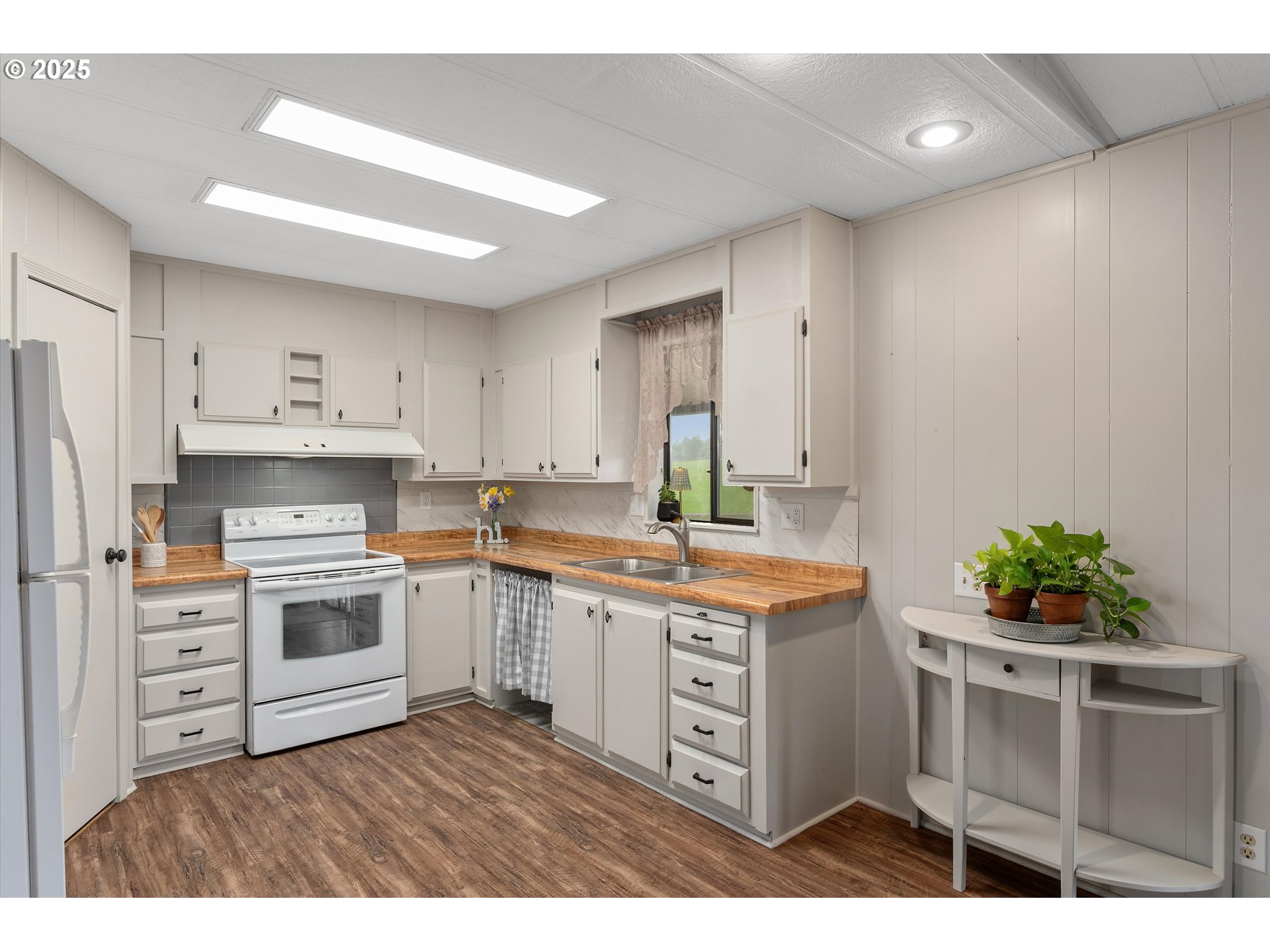 12855 Dyck Road Dallas, OR 97338 - Photo 16 of 44