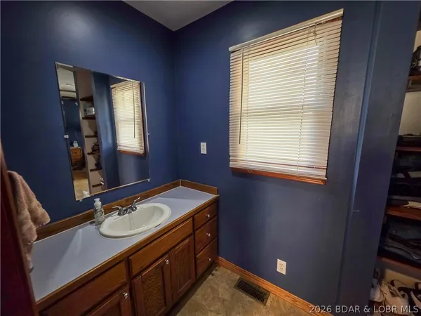 $338,000 | 15999 Old Marvin Road, Barnett, MO 65011