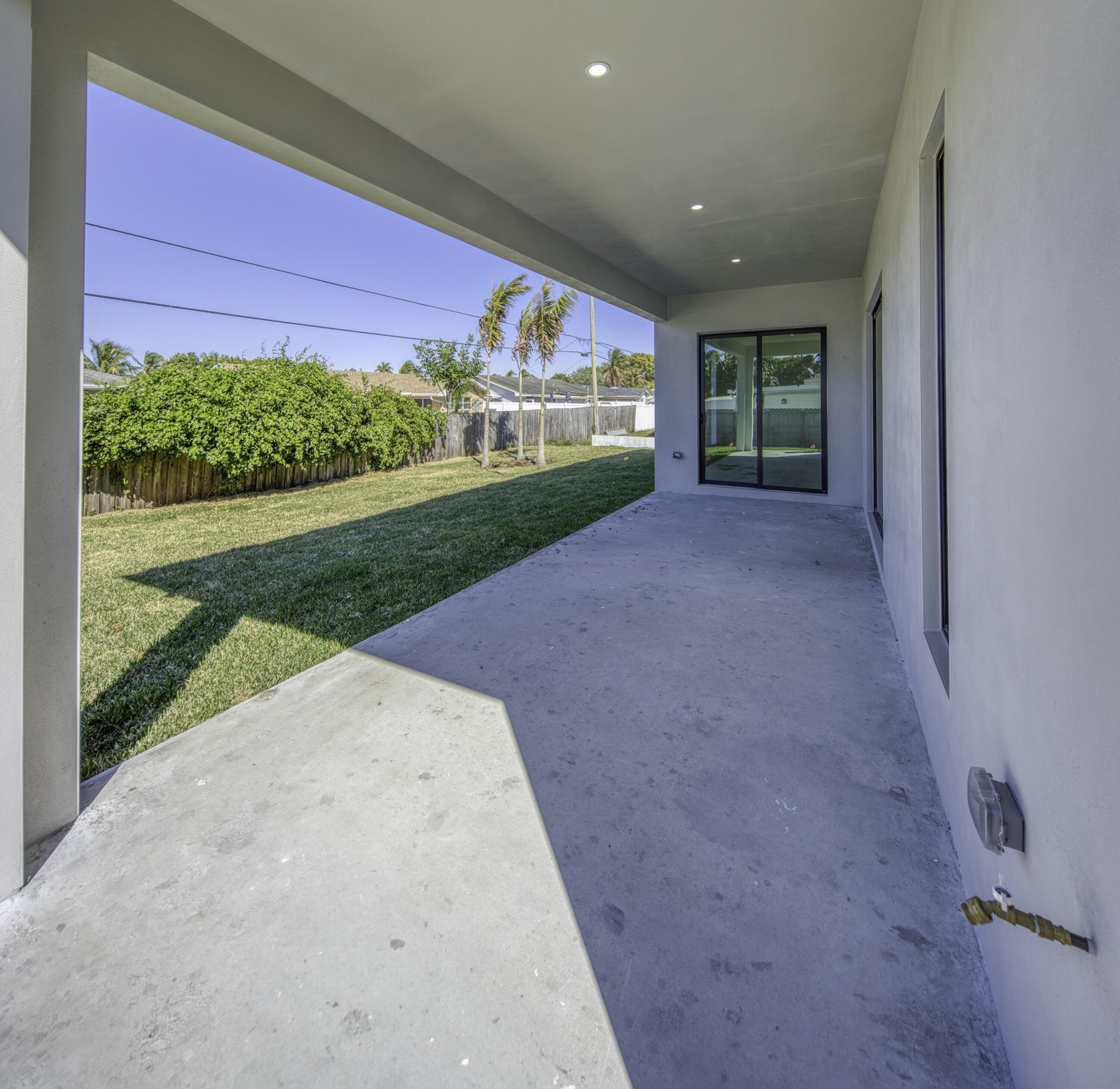 4855 Elmhurst Road West Palm Beach, FL 33417 - Photo 11 of 36 4R7A1213_hdr_panorama