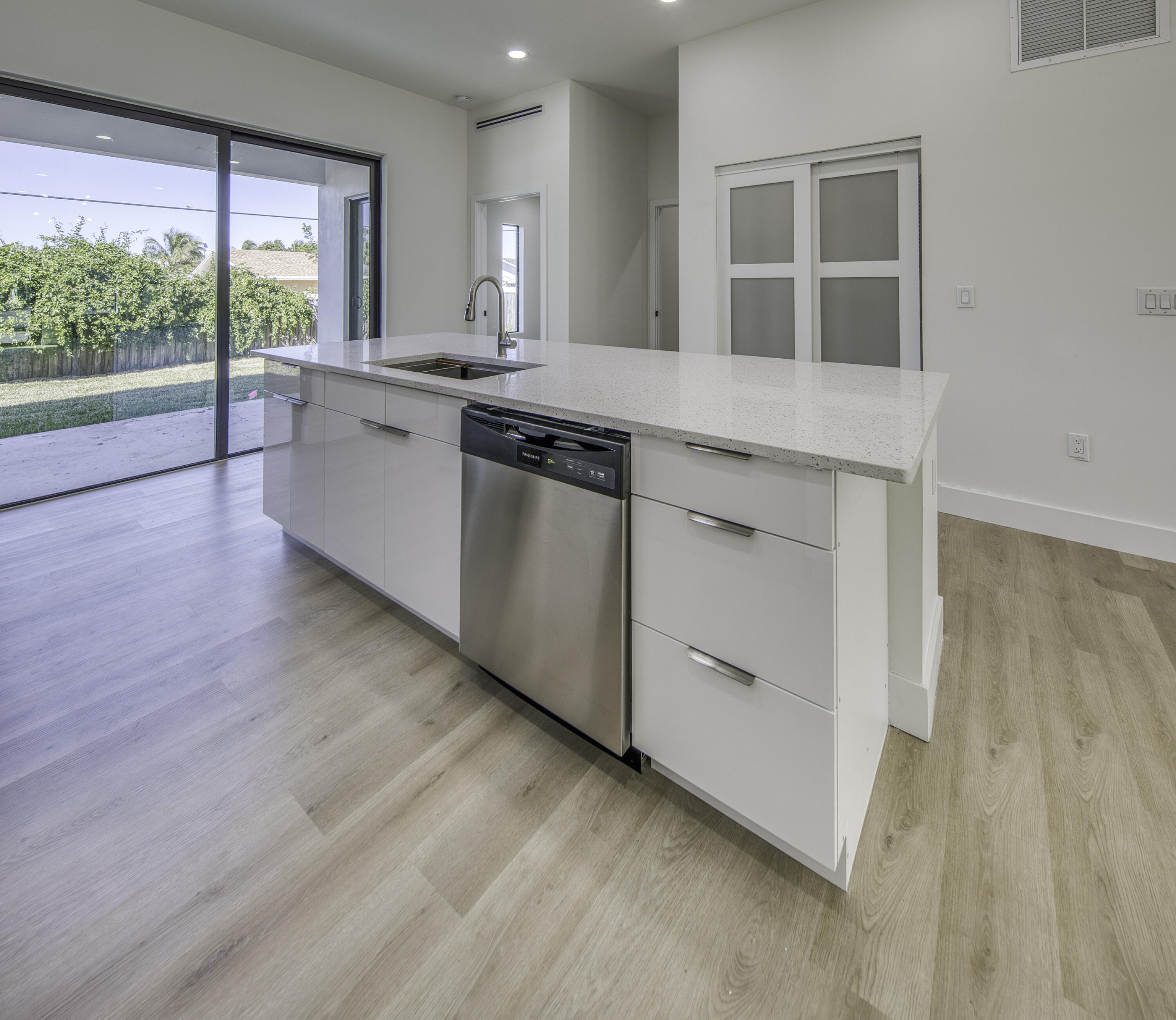 4855 Elmhurst Road West Palm Beach, FL 33417 - Photo 20 of 36 4R7A1357_hdr_panorama
