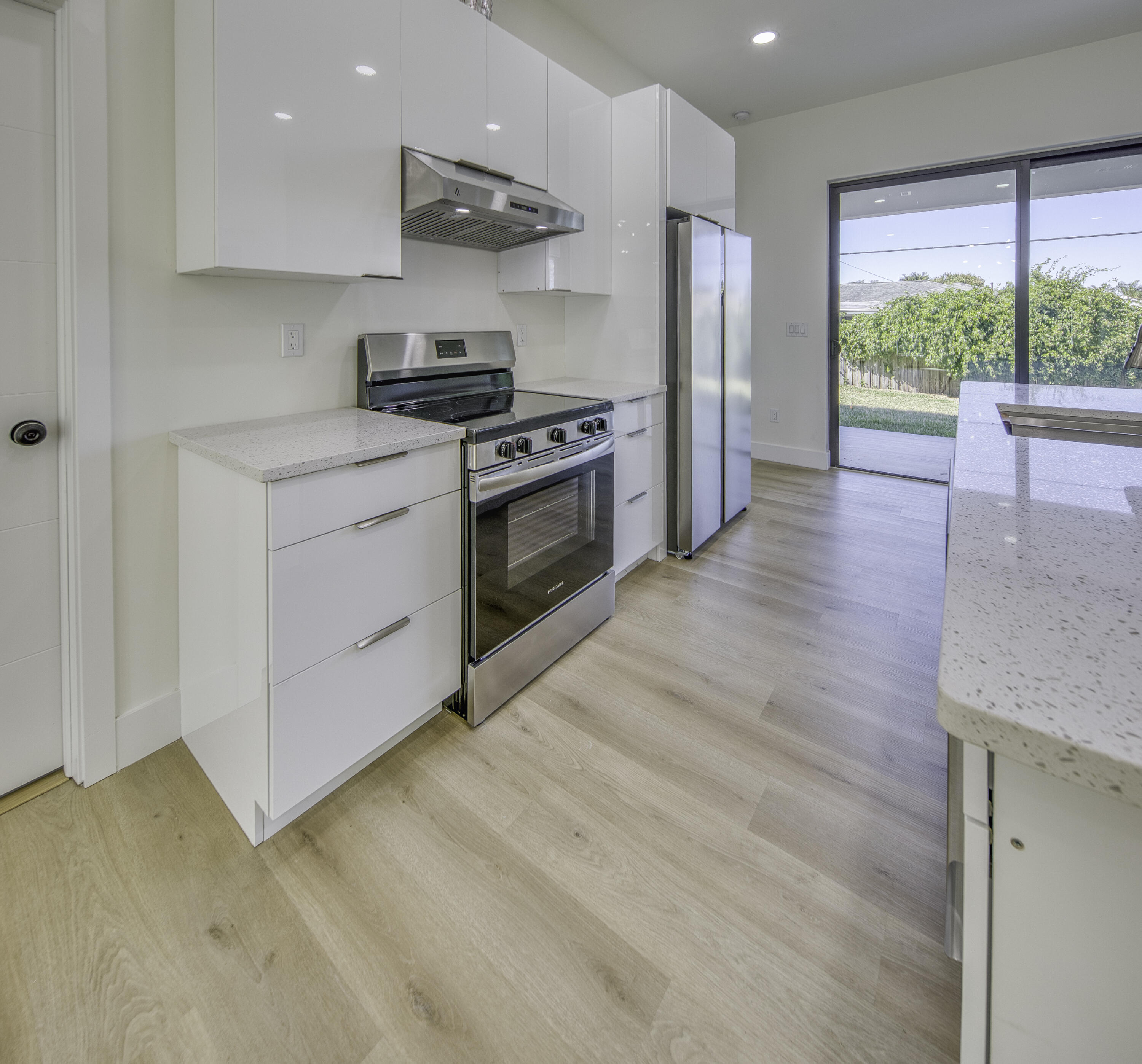 4855 Elmhurst Road West Palm Beach, FL 33417 - Photo 5 of 36 4R7A1351_hdr_panorama
