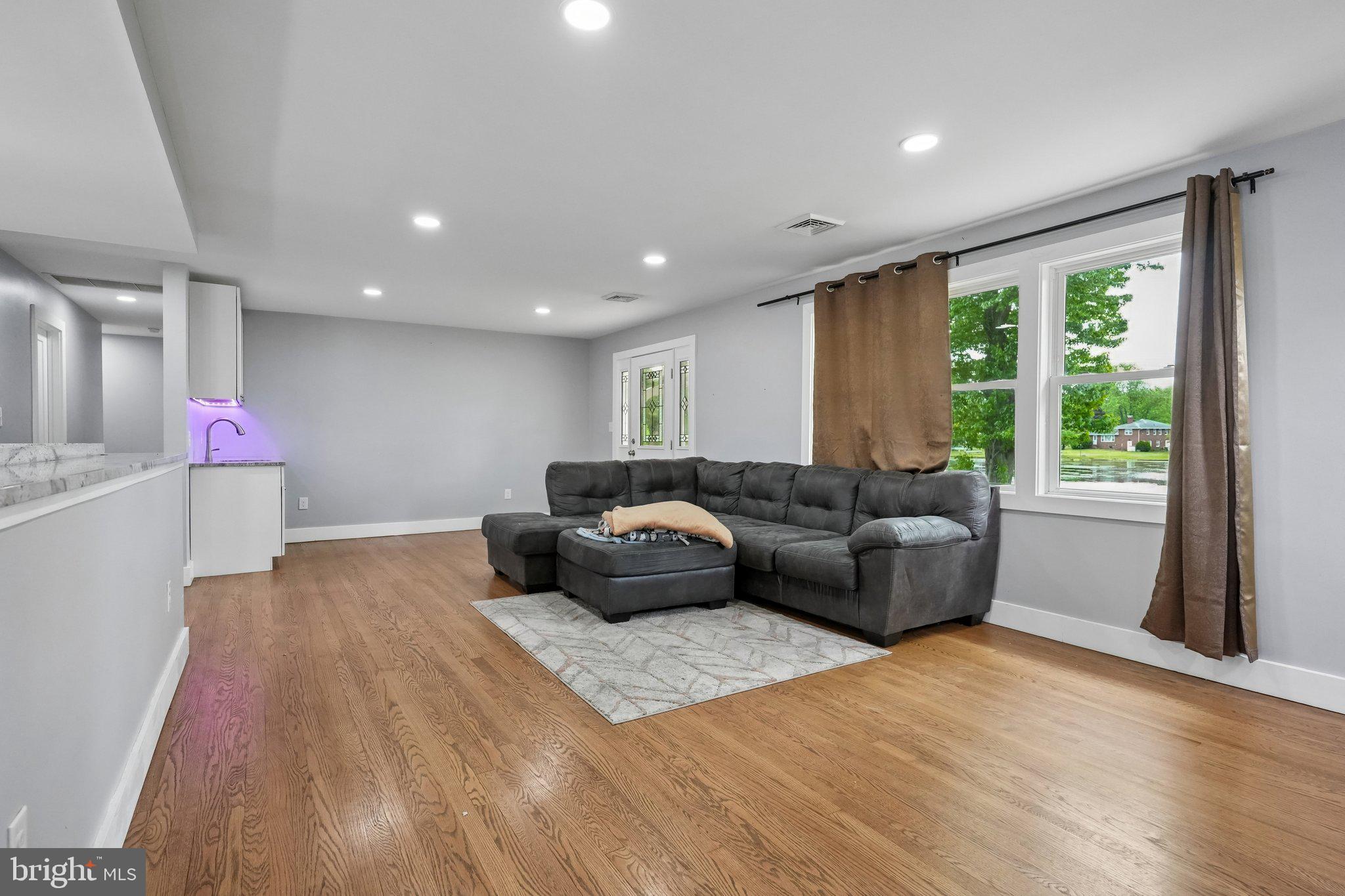 3 Lakeside Lane Carneys Point, NJ 08069 - Photo 5 of 23 Gallery Image 5