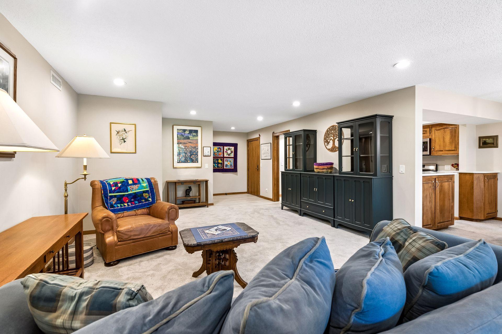 5501 Dewey Hill Road, Unit 140 Edina, MN 55439 - Photo 10 of 61