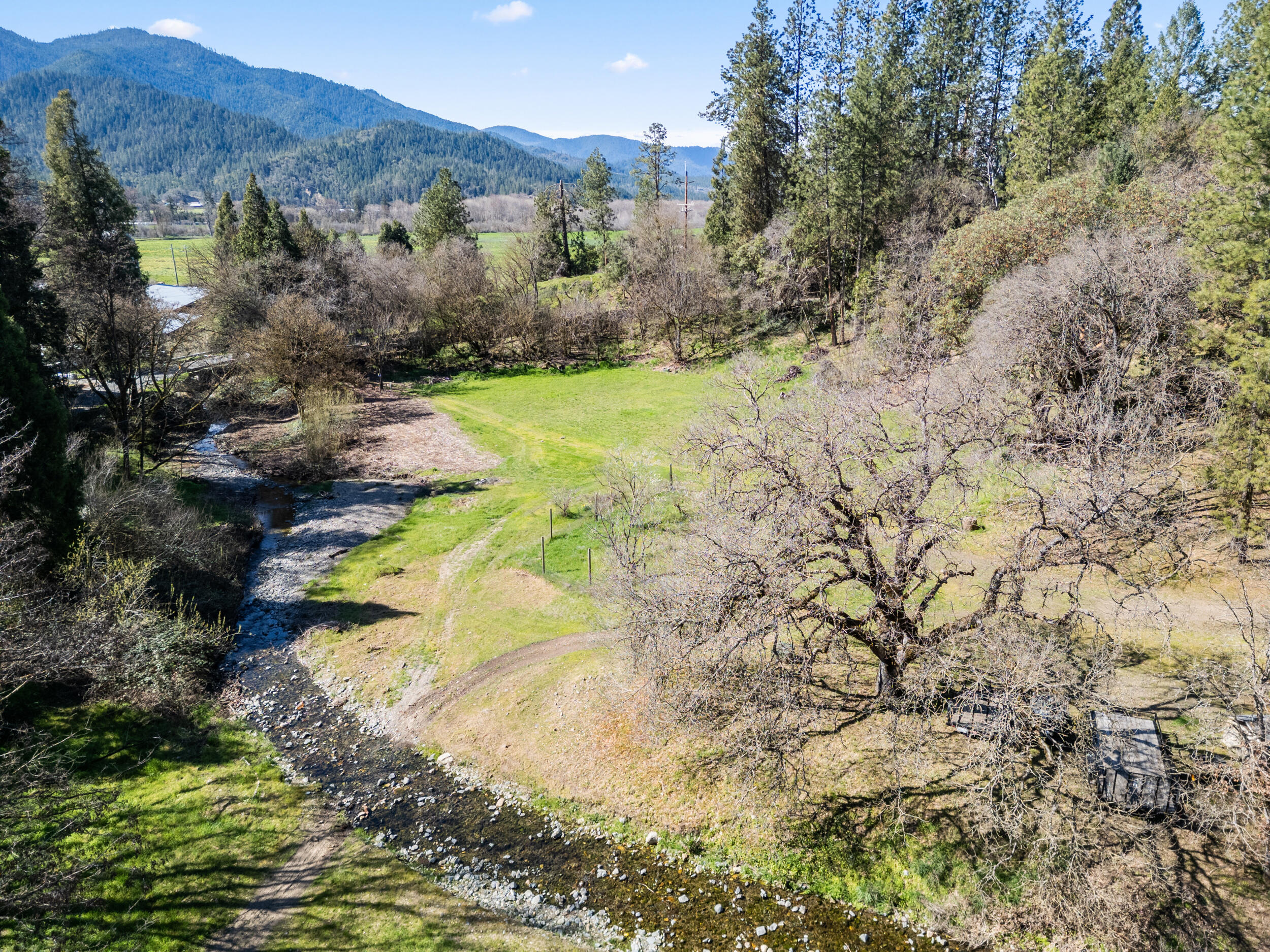 151 Kubli Road Grants Pass, OR 97527 - Photo 2 of 55
