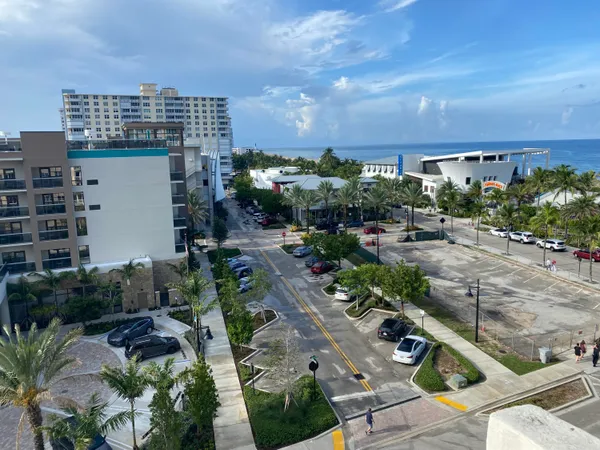 $2,000 | 133 North Pompano Beach Boulevard, Unit 606, Pompano Beach, FL 33062