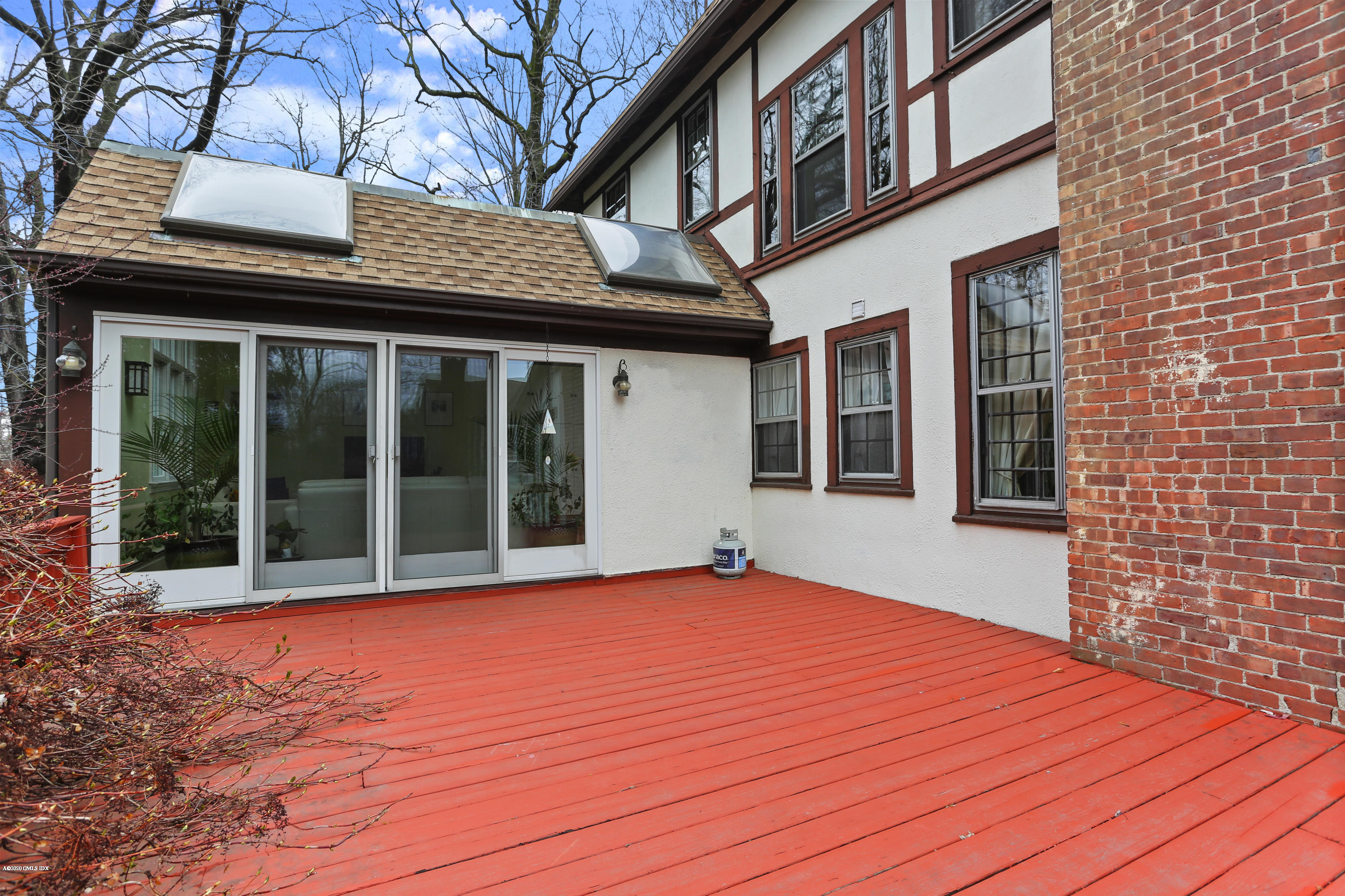18 Leonard Avenue Riverside, CT 06878 - Photo 25 of 28 a view of a building with a large window