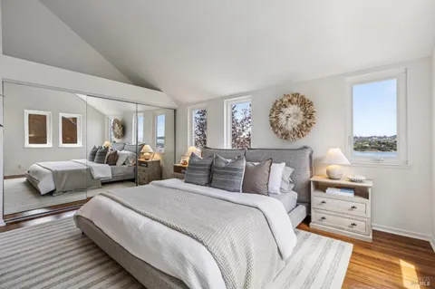 $1,300,000 | 220 Donahue Street, Sausalito, CA 94965