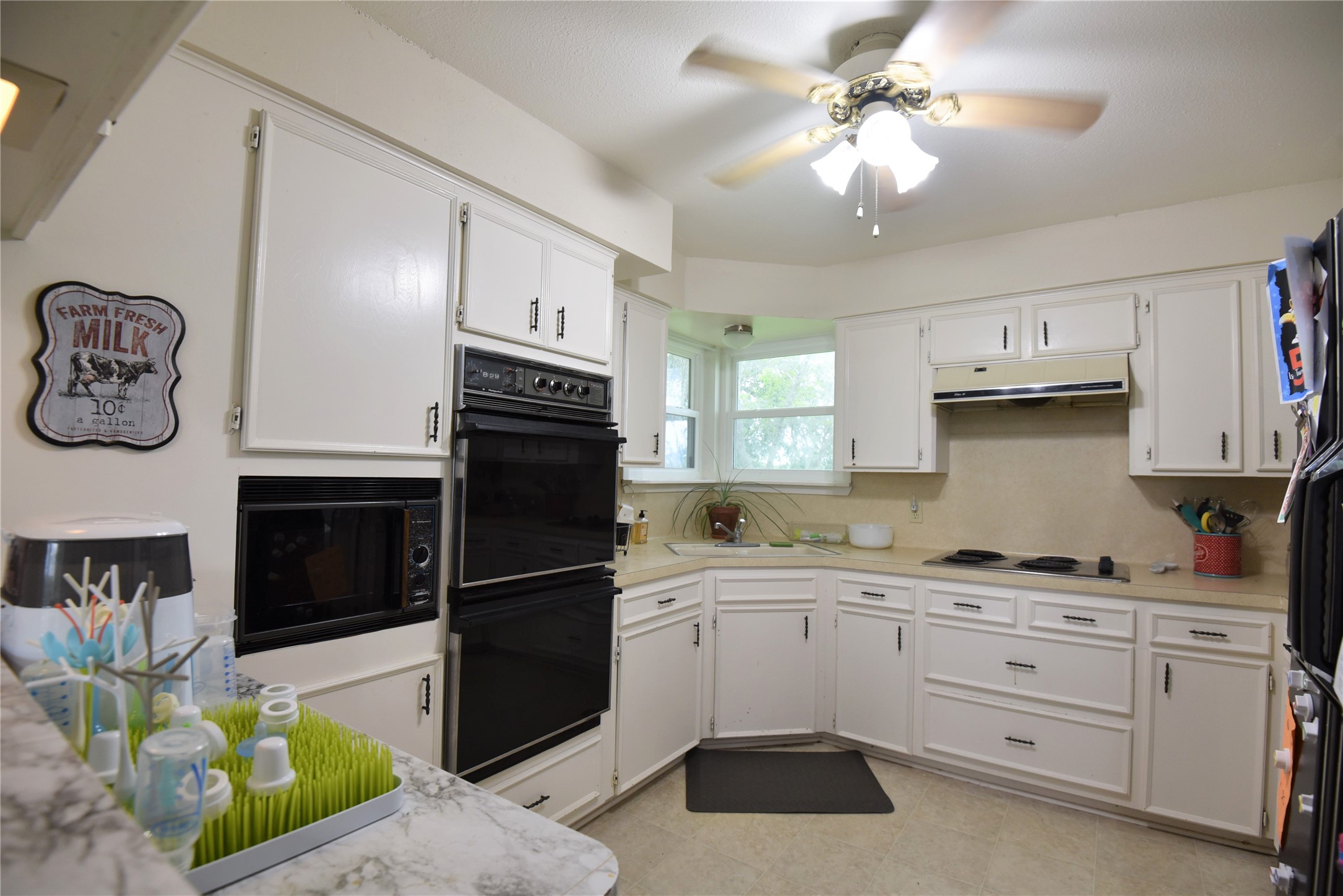 2231 US 90 Schulenburg, TX 78956 - Photo 12 of 31 a kitchen with a cabinets appliances and cabinets