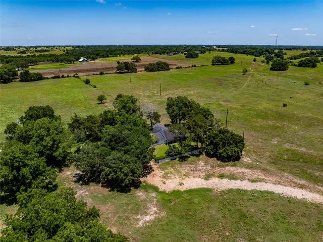 $860,000 | 2231 US 90, Schulenburg, TX 78956