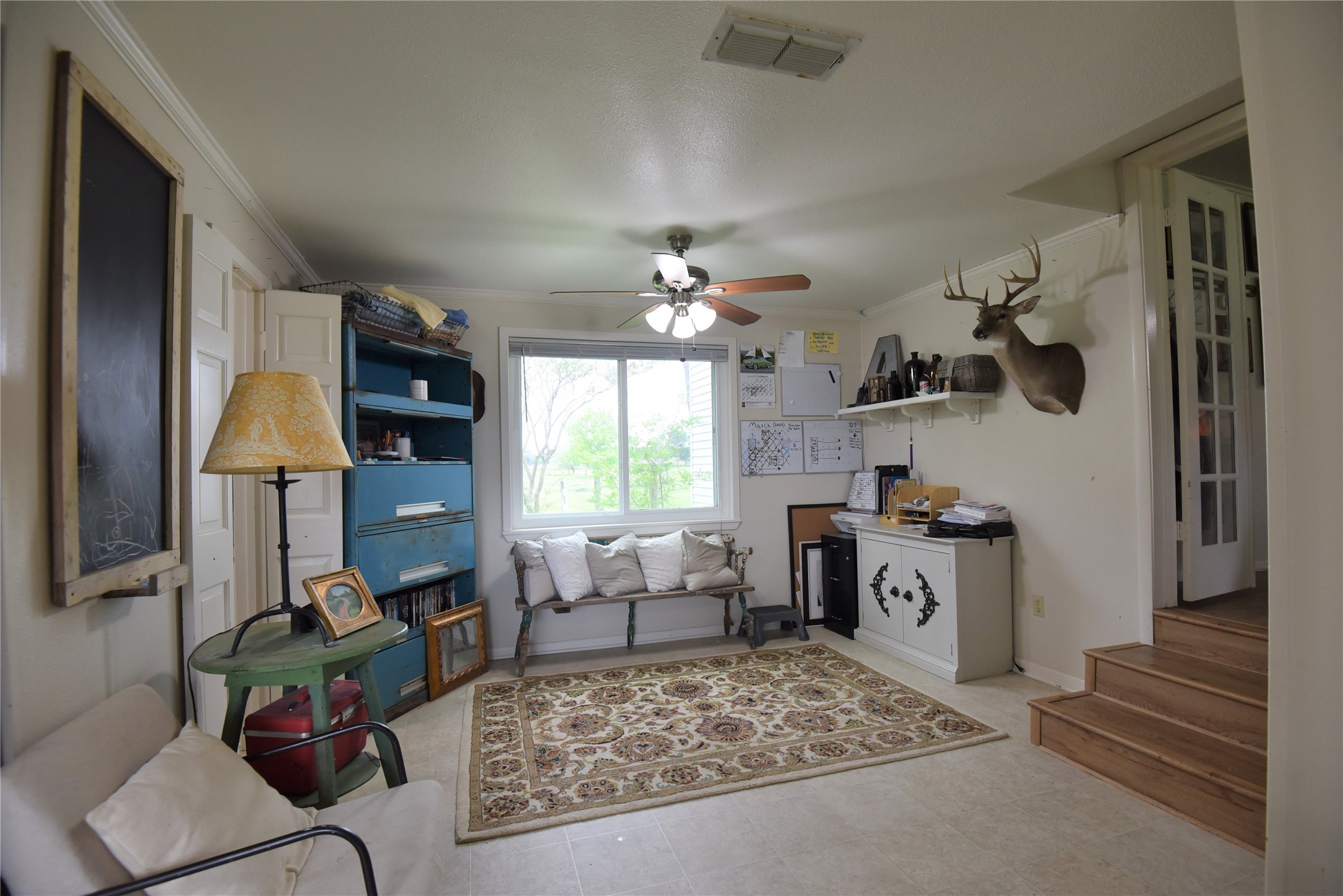 2231 US 90 Schulenburg, TX 78956 - Photo 10 of 31 a living room with furniture