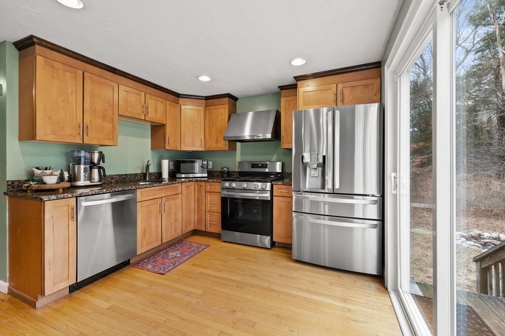 10 South Meadow Road Carver, MA 02330 - Photo 11 of 26 Gallery Image 11