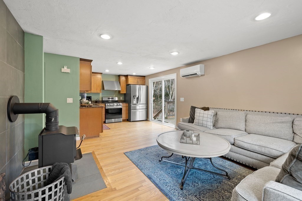 10 South Meadow Road Carver, MA 02330 - Photo 6 of 26 Gallery Image 6