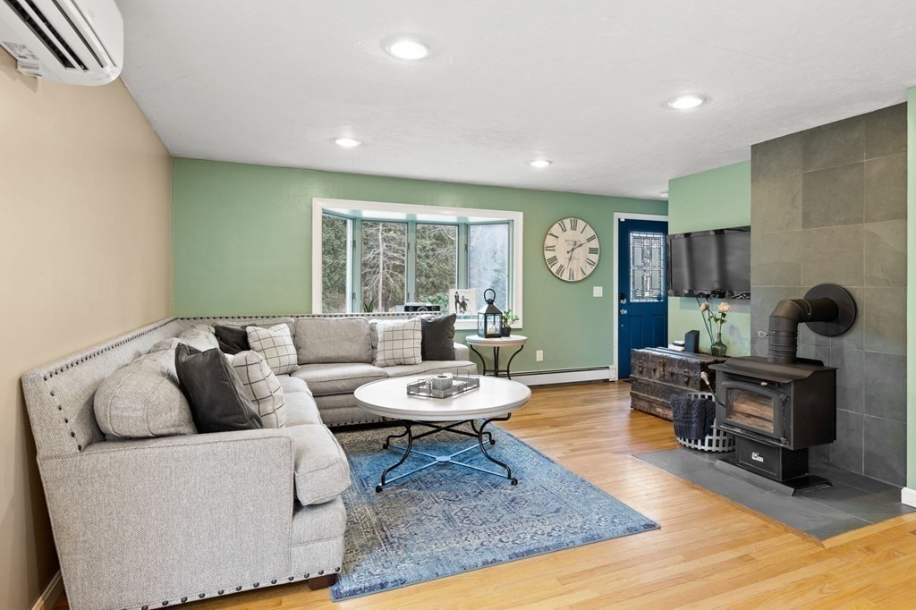 10 South Meadow Road Carver, MA 02330 - Photo 8 of 26 Gallery Image 8