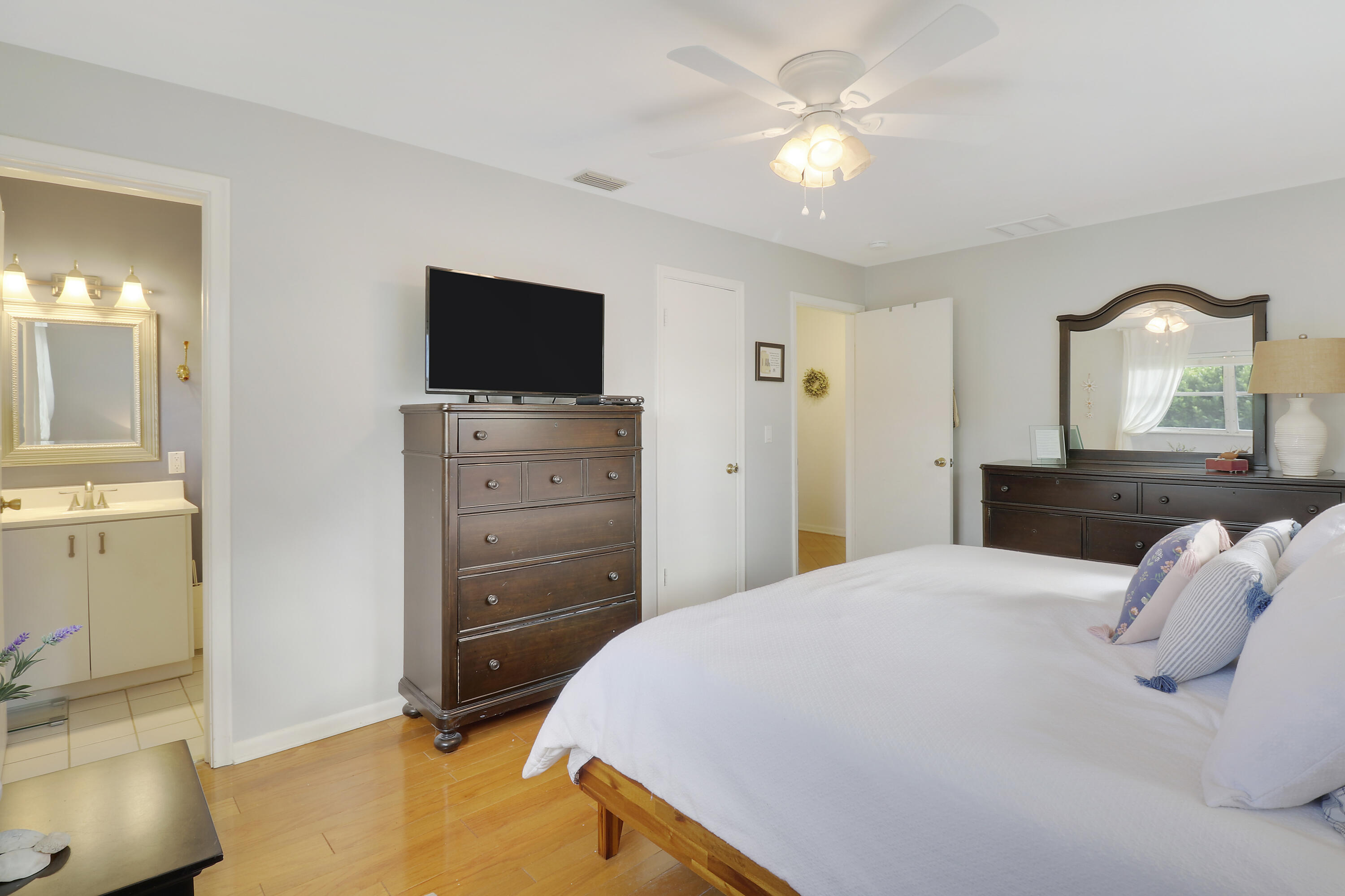 474 Dover Road Tequesta, FL 33469 - Photo 21 of 36 House1-4