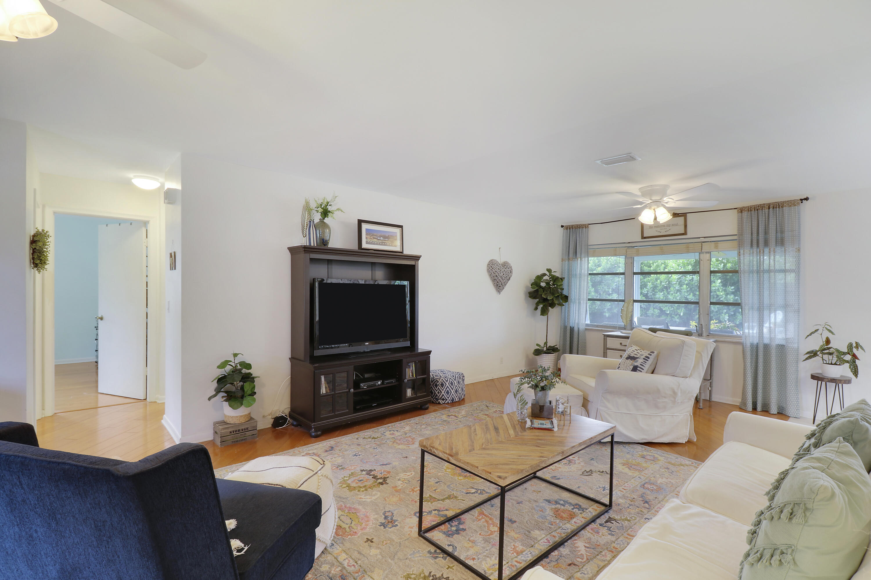 474 Dover Road Tequesta, FL 33469 - Photo 8 of 36 House1-7