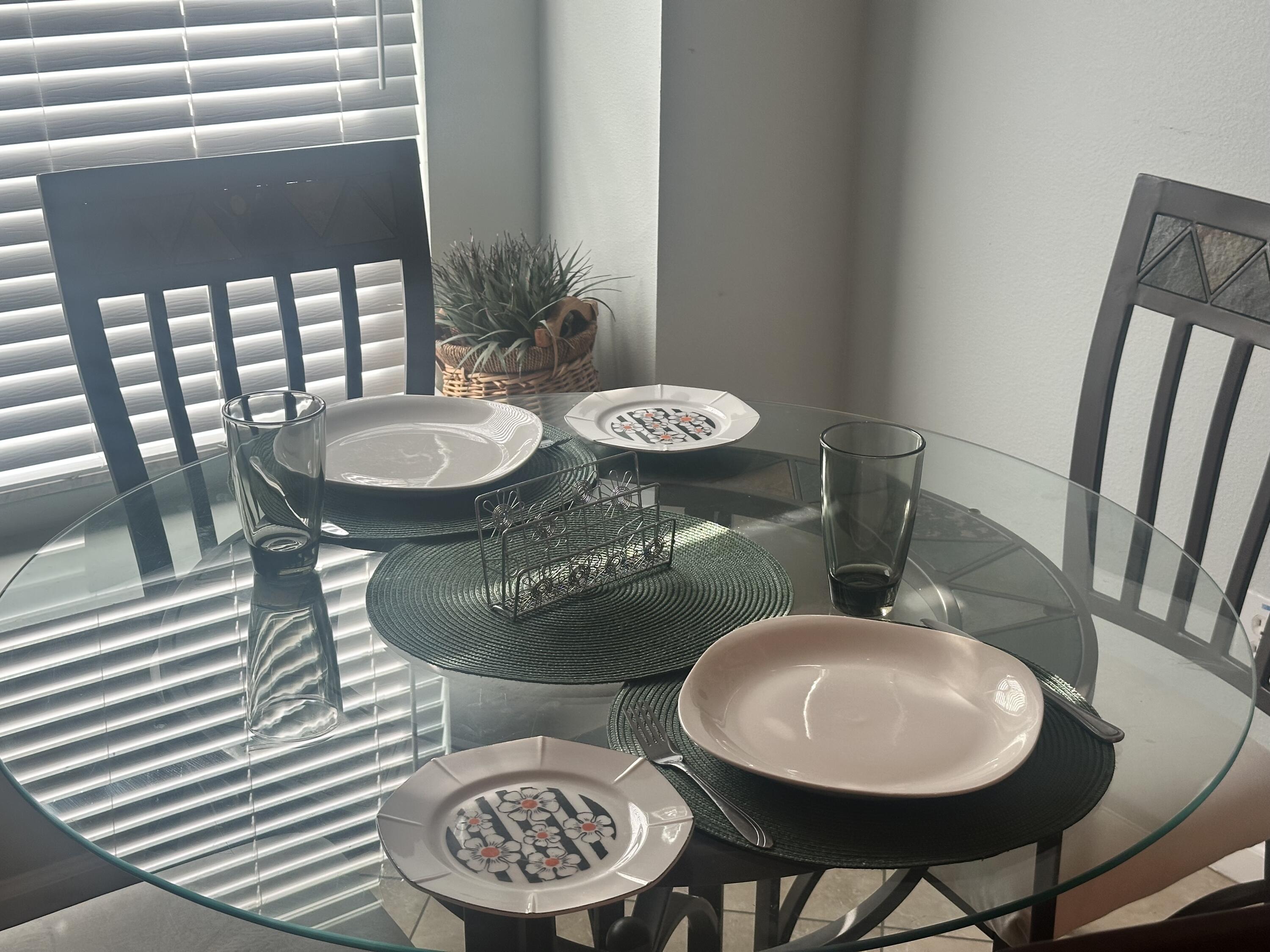 585 Southwest Undallo Road Port St. Lucie, FL 34953 - Photo 10 of 18 Breakfast area